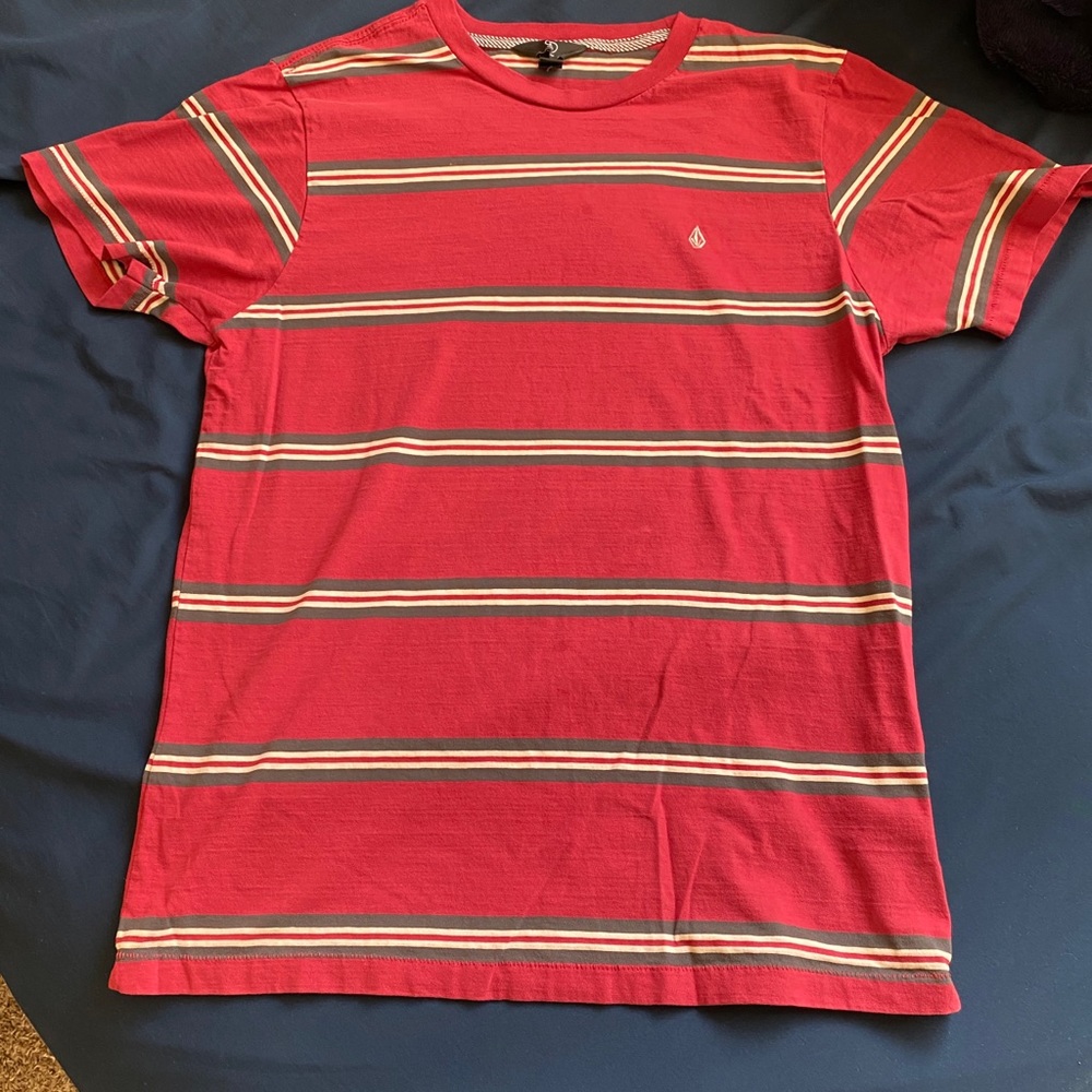 Sick Volcum skating T